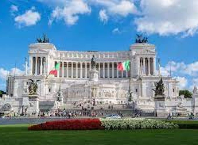 Rome walking tour: Must-See Highlights, Hidden Gems  with Expert Guide