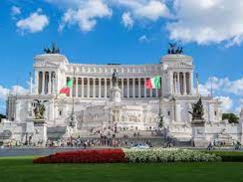 Rome walking tour: Must-See Highlights, Hidden Gems  with Expert Guide