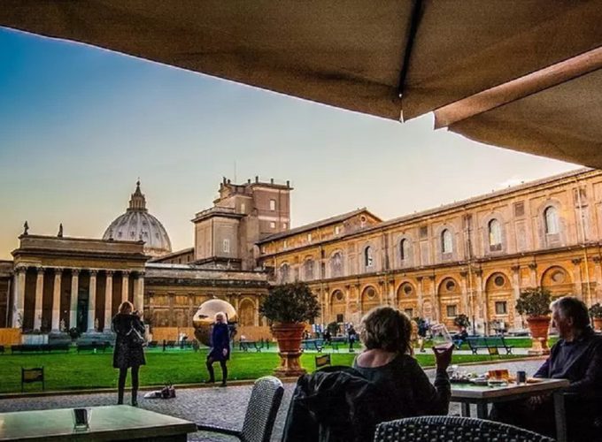 Exclusive Vatican Museums Lunch with Skip-the-Line Access”