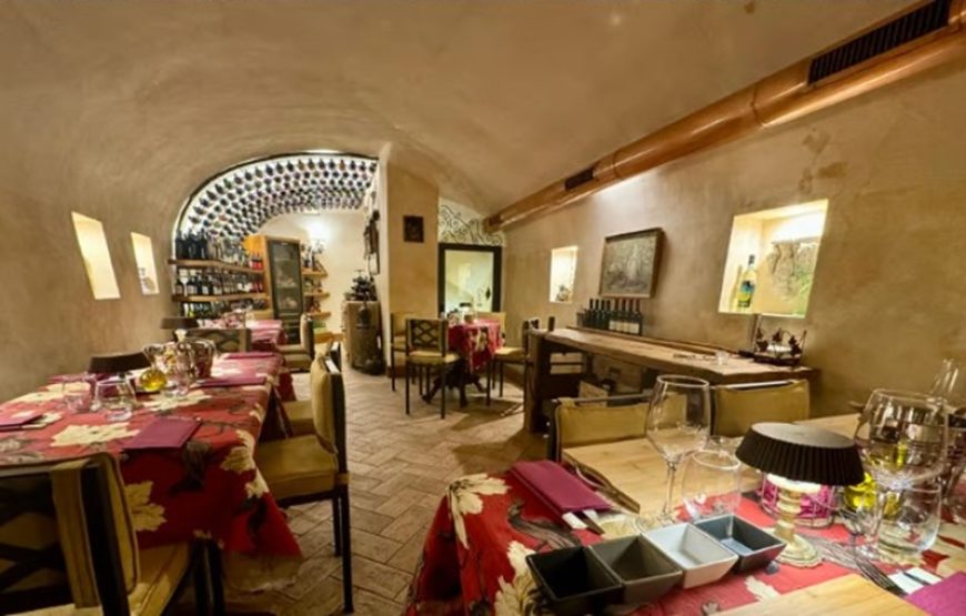 Wine pairing experience and Trastevere culinary journey